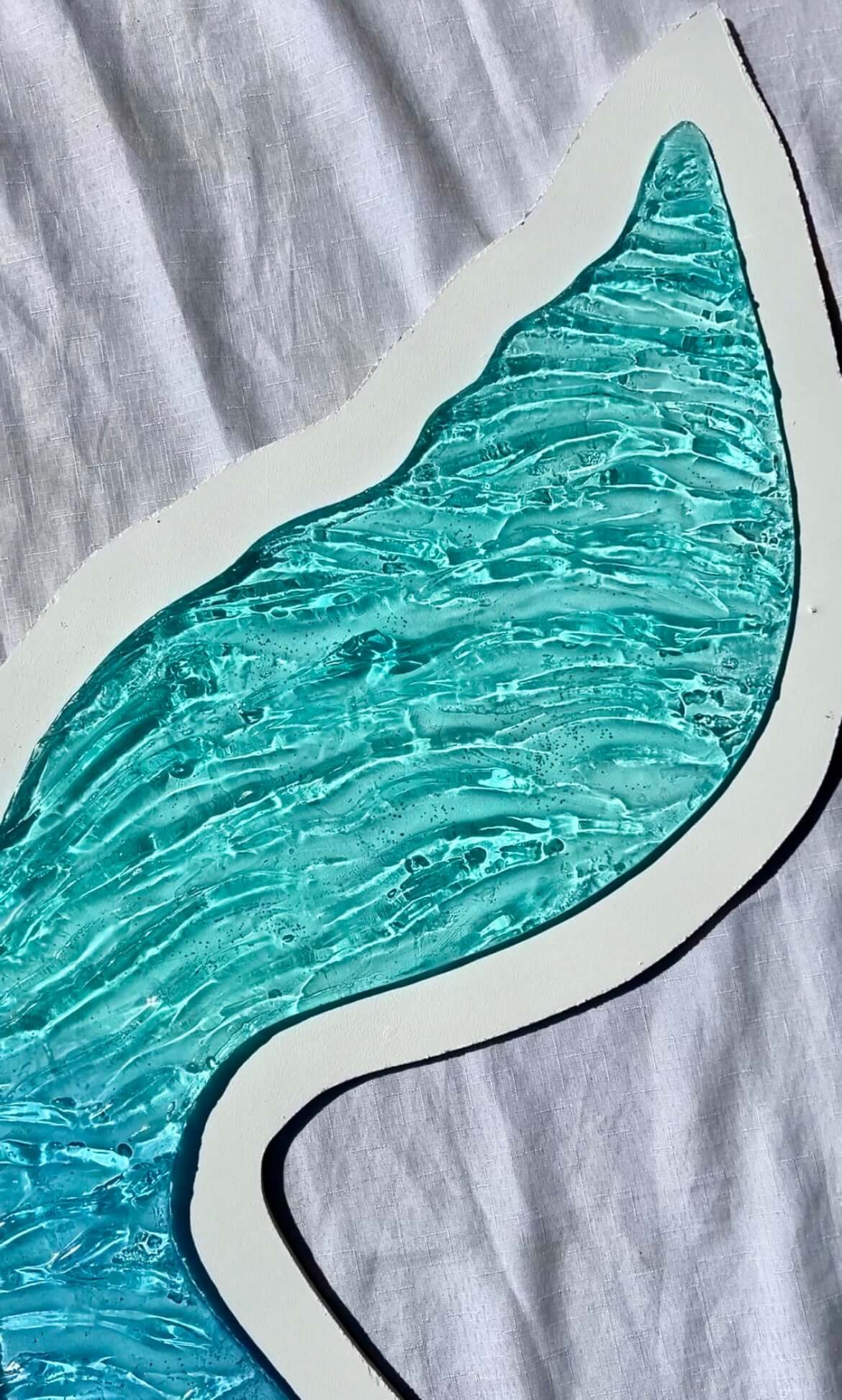 Charcuterie, Cheeseboard, Cheese, Platter, Gifting, Engraving, Personalised, Gift, Handmade, Resin, Ocean-Art, Resin-Waves, resin-art, resin-sculpture, resin-ocean, water, water-art, moving-water-art, sculpture, clear-resin-water, resin-water, resin-artis