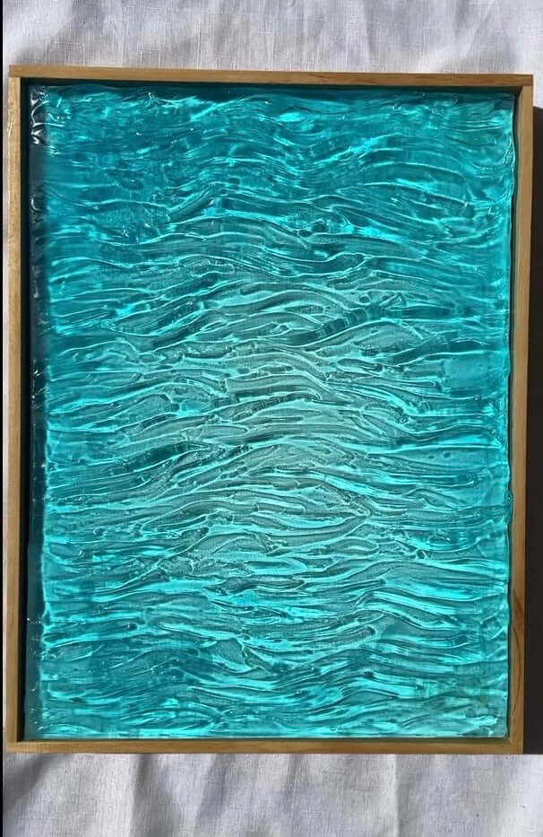 Charcuterie, Cheeseboard, Cheese, Platter, Gifting, Engraving, Personalised, Gift, Handmade, Resin, Ocean-Art, Resin-Waves, resin-art, resin-sculpture, resin-ocean, water, water-art, moving-water-art, sculpture, clear-resin-water, resin-water, resin-artis