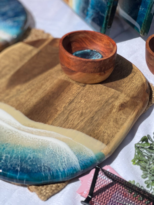 Charcuterie, Cheeseboard, Cheese, Platter, Gifting, Engraving, Personalised, Gift, Handmade, Resin, Ocean-Art, Resin-Waves, the-fifth-design, made-to-order - resin-cheeseboard, resin-gift, resin-art, resin-platter, resin-charcuterie, resin-serving-platter