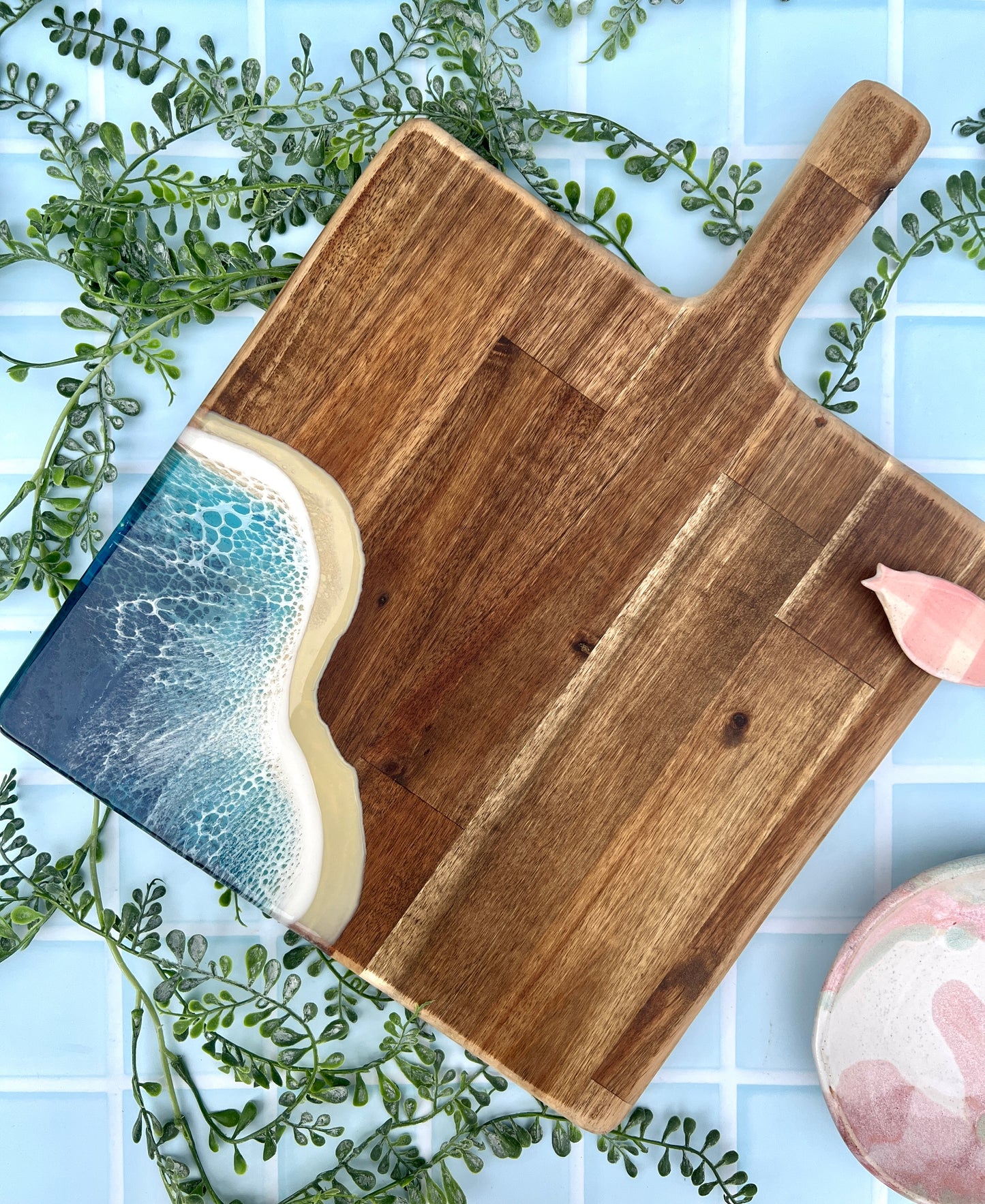 Charcuterie, Cheeseboard, Cheese, Platter, Gifting, Engraving, Personalised, Gift, Handmade, Resin, Ocean-Art, Resin-Waves, the-fifth-design, made-to-order - resin-cheeseboard, resin-gift, resin-art, resin-platter, resin-charcuterie, resin-serving-platter