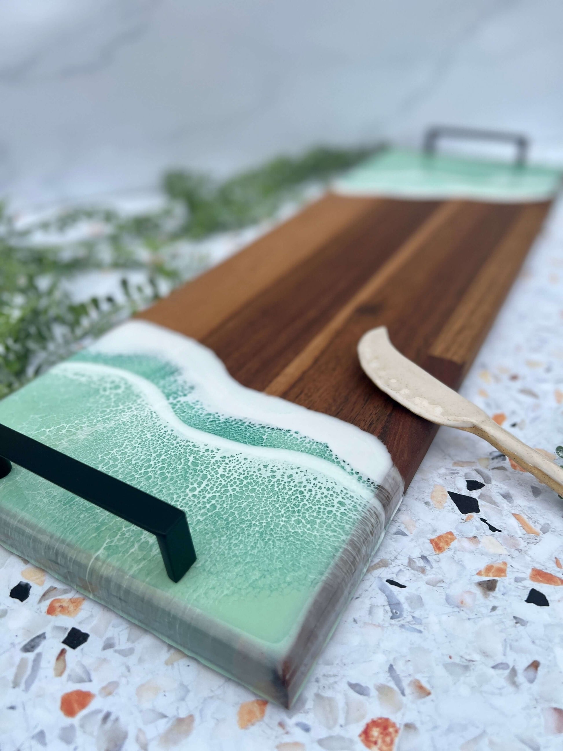 Charcuterie, Cheeseboard, Cheese, Platter, Gifting, Engraving, Personalised, Gift, Handmade, Resin, Ocean-Art, Resin-Waves, the-fifth-design, made-to-order - resin-cheeseboard, resin-gift, resin-art, resin-platter, resin-charcuterie, resin-serving-platter