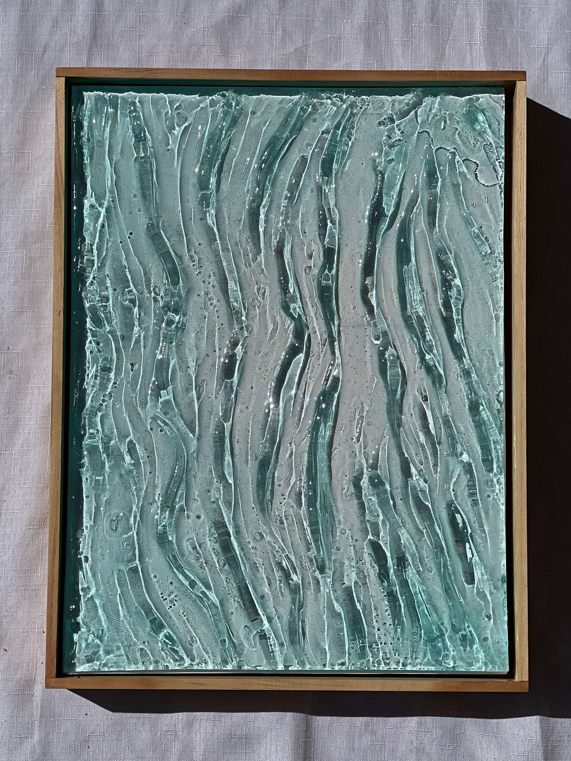 Charcuterie, Cheeseboard, Cheese, Platter, Gifting, Engraving, Personalised, Gift, Handmade, Resin, Ocean-Art, Resin-Waves, resin-art, resin-sculpture, resin-ocean, water, water-art, moving-water-art, sculpture, clear-resin-water, resin-water, resin-artis