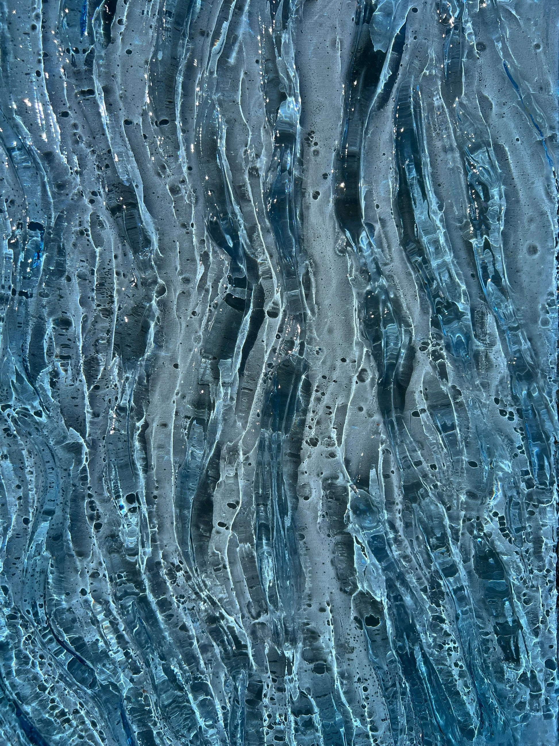Charcuterie, Cheeseboard, Cheese, Platter, Gifting, Engraving, Personalised, Gift, Handmade, Resin, Ocean-Art, Resin-Waves, resin-art, resin-sculpture, resin-ocean, water, water-art, moving-water-art, sculpture, clear-resin-water, resin-water, resin-artis