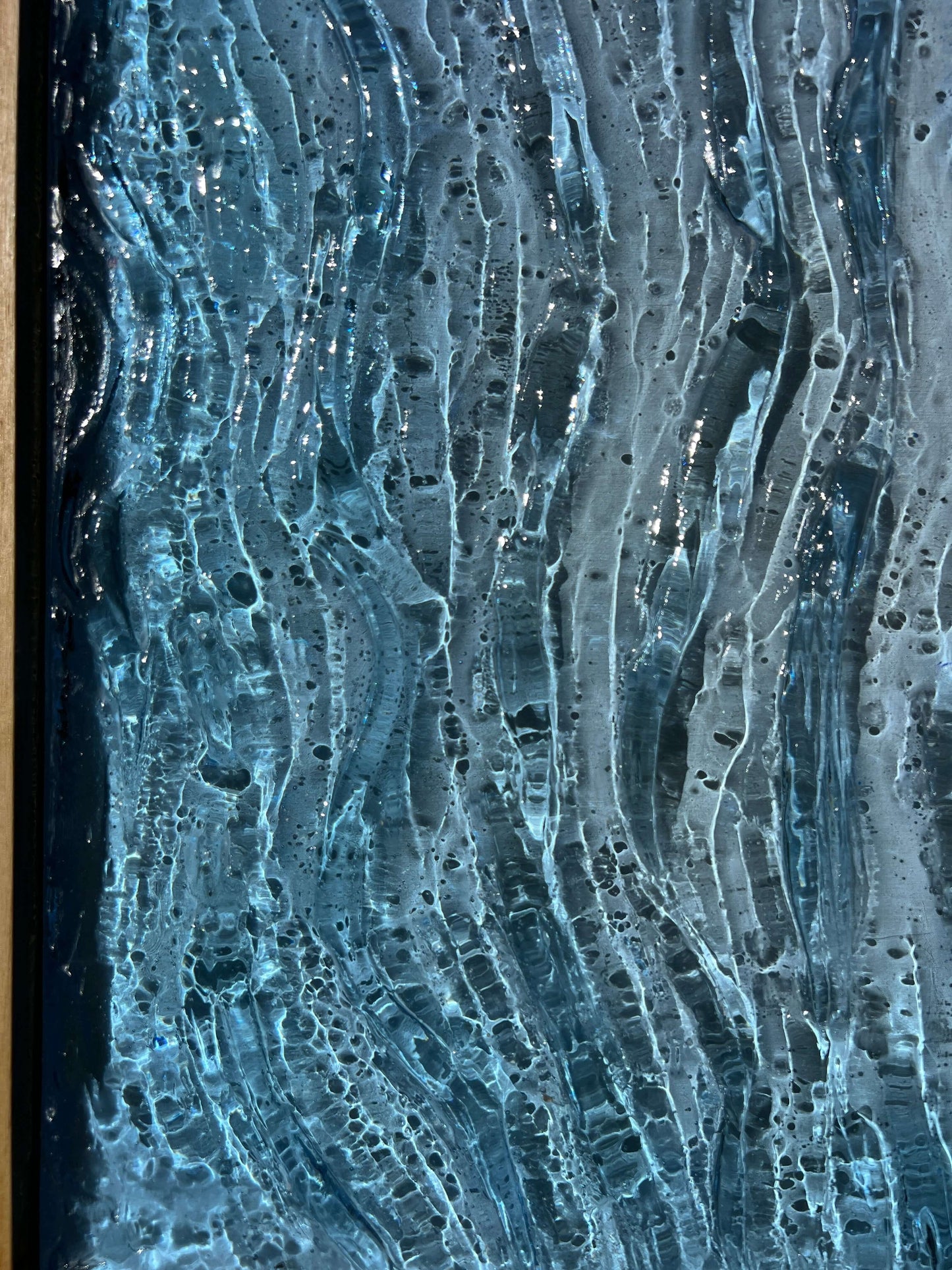 Charcuterie, Cheeseboard, Cheese, Platter, Gifting, Engraving, Personalised, Gift, Handmade, Resin, Ocean-Art, Resin-Waves, resin-art, resin-sculpture, resin-ocean, water, water-art, moving-water-art, sculpture, clear-resin-water, resin-water, resin-artis