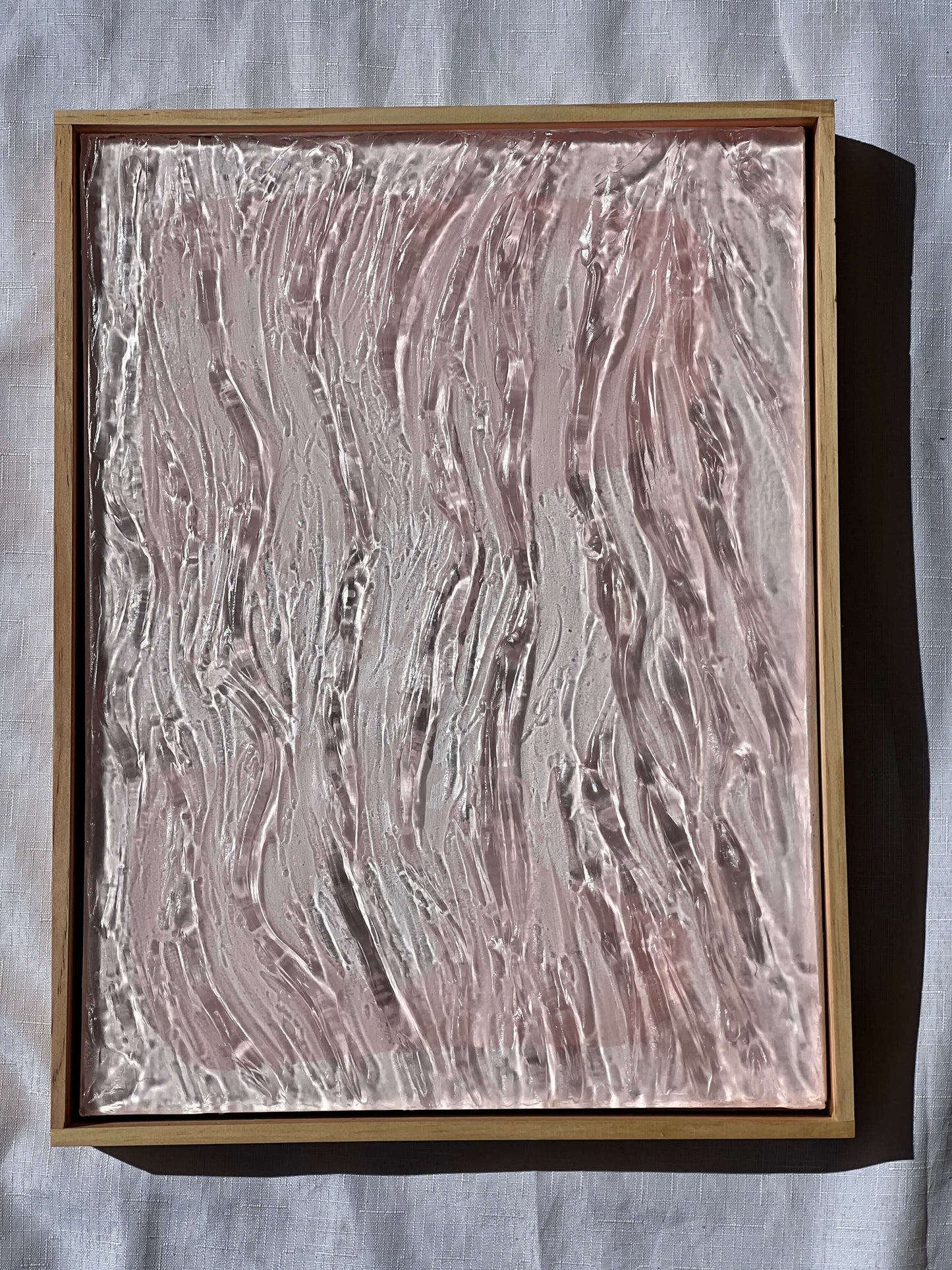 Charcuterie, Cheeseboard, Cheese, Platter, Gifting, Engraving, Personalised, Gift, Handmade, Resin, Ocean-Art, Resin-Waves, resin-art, resin-sculpture, resin-ocean, water, water-art, moving-water-art, sculpture, clear-resin-water, resin-water, resin-artis