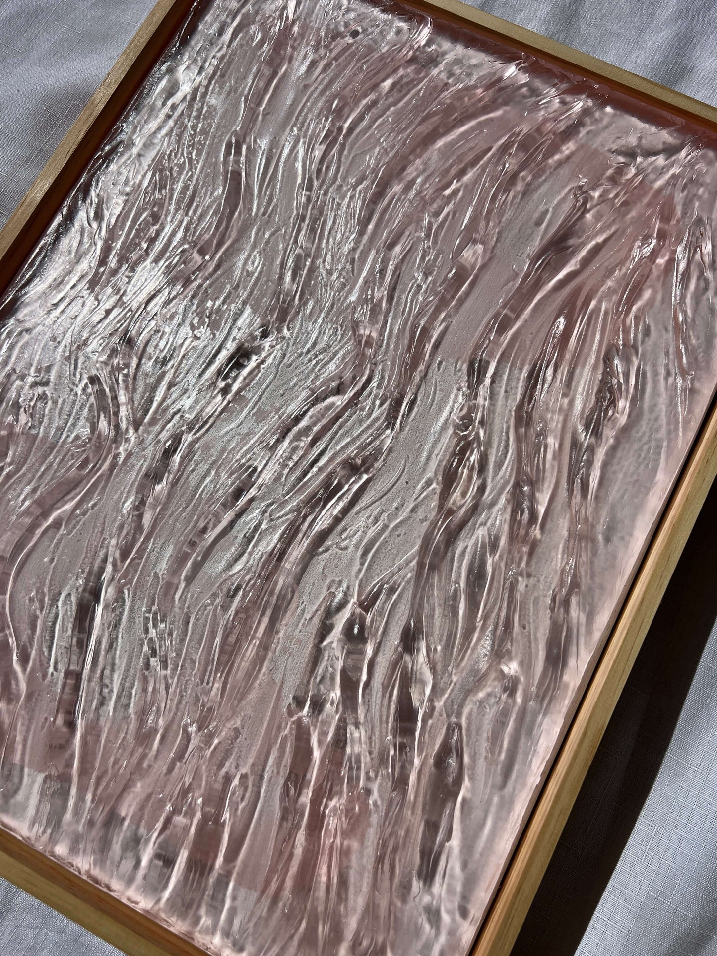 Charcuterie, Cheeseboard, Cheese, Platter, Gifting, Engraving, Personalised, Gift, Handmade, Resin, Ocean-Art, Resin-Waves, resin-art, resin-sculpture, resin-ocean, water, water-art, moving-water-art, sculpture, clear-resin-water, resin-water, resin-artis