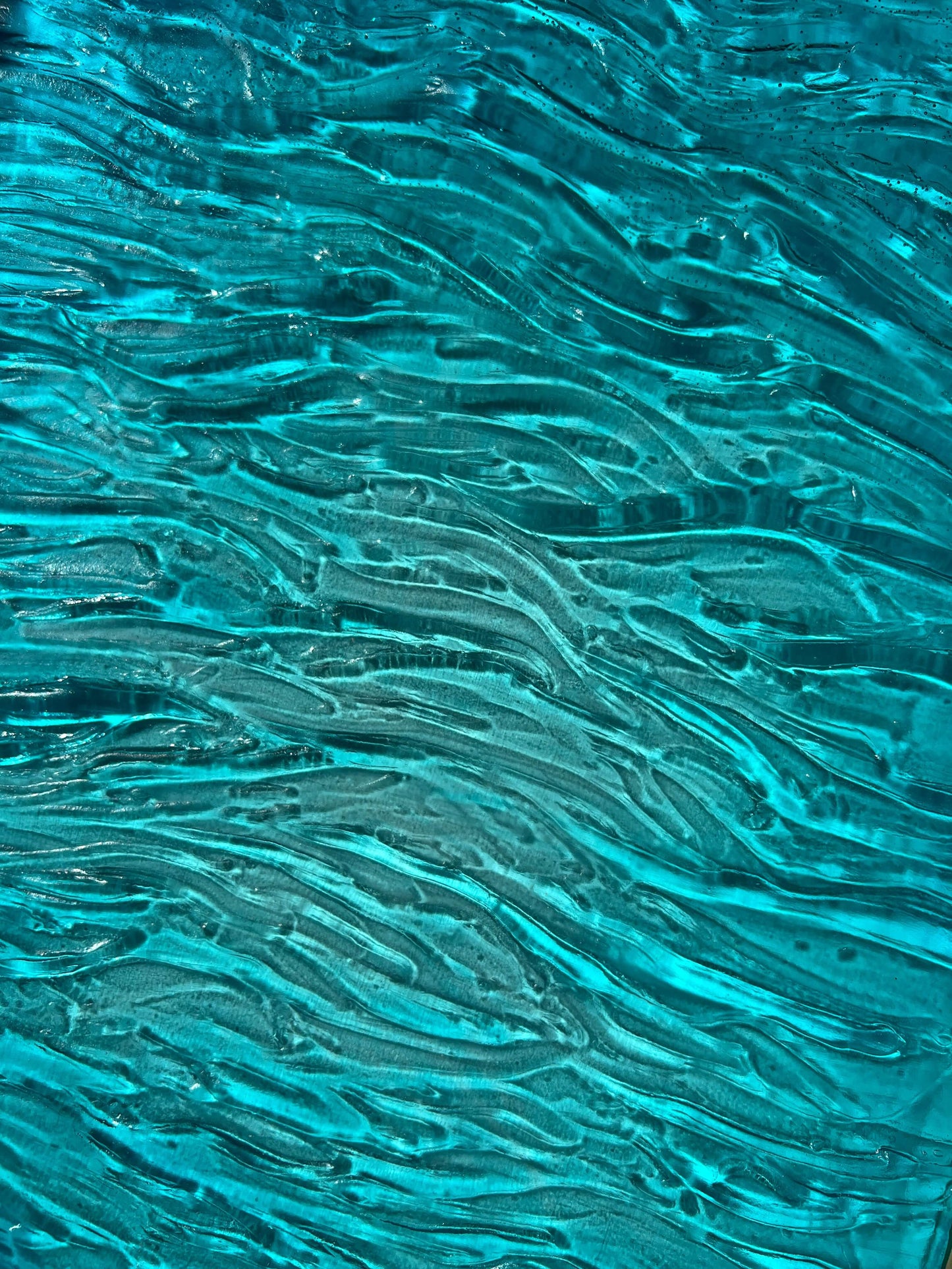 Charcuterie, Cheeseboard, Cheese, Platter, Gifting, Engraving, Personalised, Gift, Handmade, Resin, Ocean-Art, Resin-Waves, resin-art, resin-sculpture, resin-ocean, water, water-art, moving-water-art, sculpture, clear-resin-water, resin-water, resin-artis