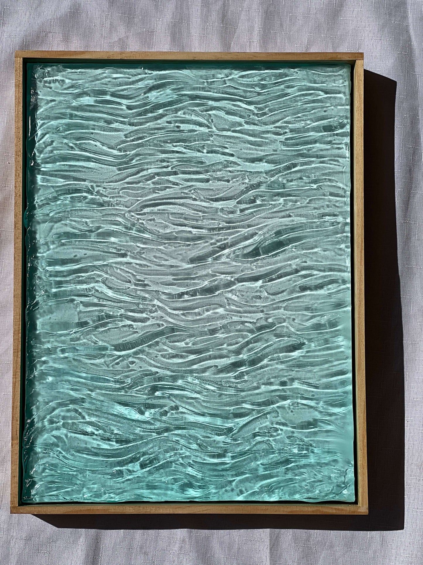 Charcuterie, Cheeseboard, Cheese, Platter, Gifting, Engraving, Personalised, Gift, Handmade, Resin, Ocean-Art, Resin-Waves, resin-art, resin-sculpture, resin-ocean, water, water-art, moving-water-art, sculpture, clear-resin-water, resin-water, resin-artis