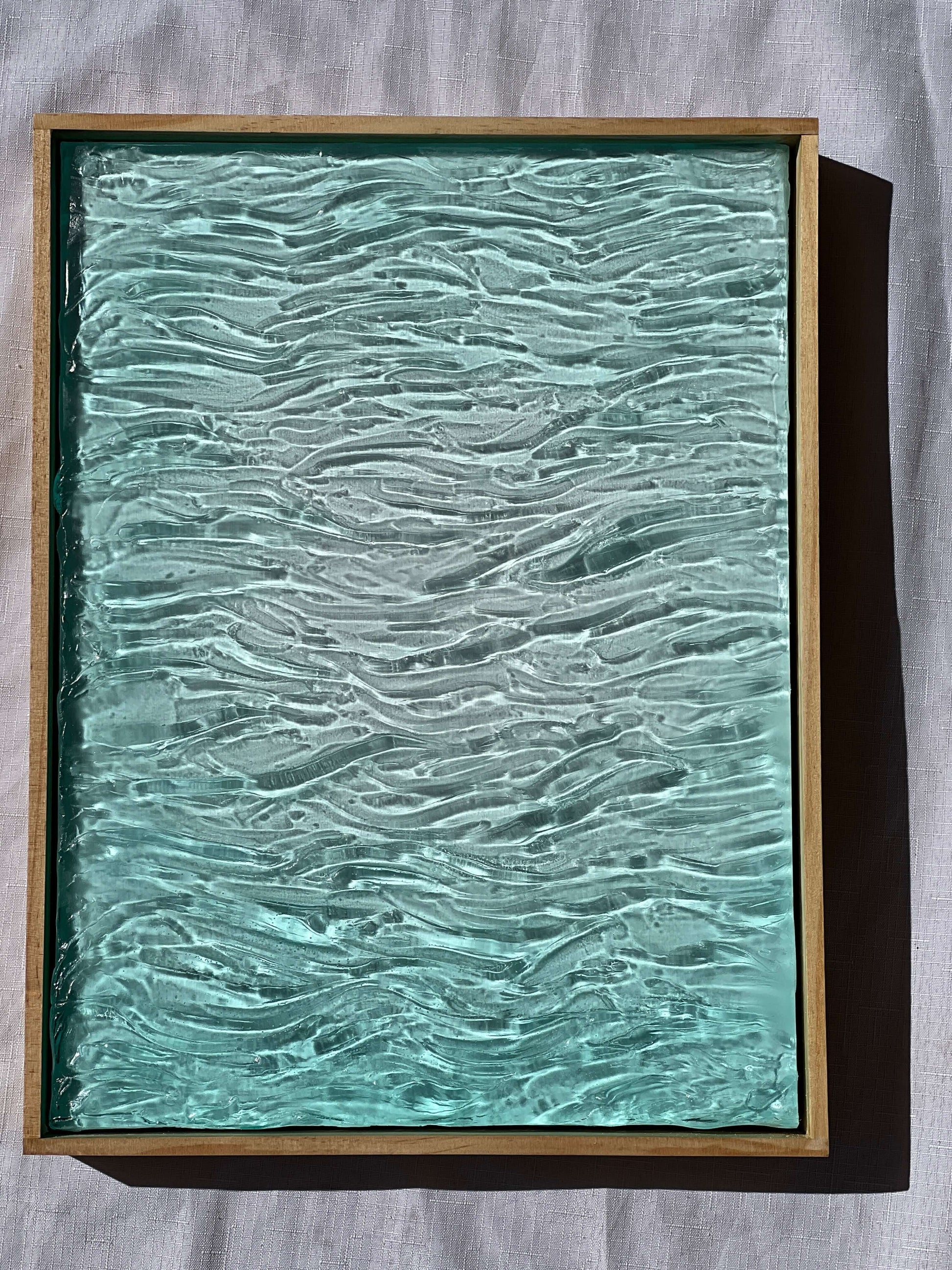 Charcuterie, Cheeseboard, Cheese, Platter, Gifting, Engraving, Personalised, Gift, Handmade, Resin, Ocean-Art, Resin-Waves, resin-art, resin-sculpture, resin-ocean, water, water-art, moving-water-art, sculpture, clear-resin-water, resin-water, resin-artis