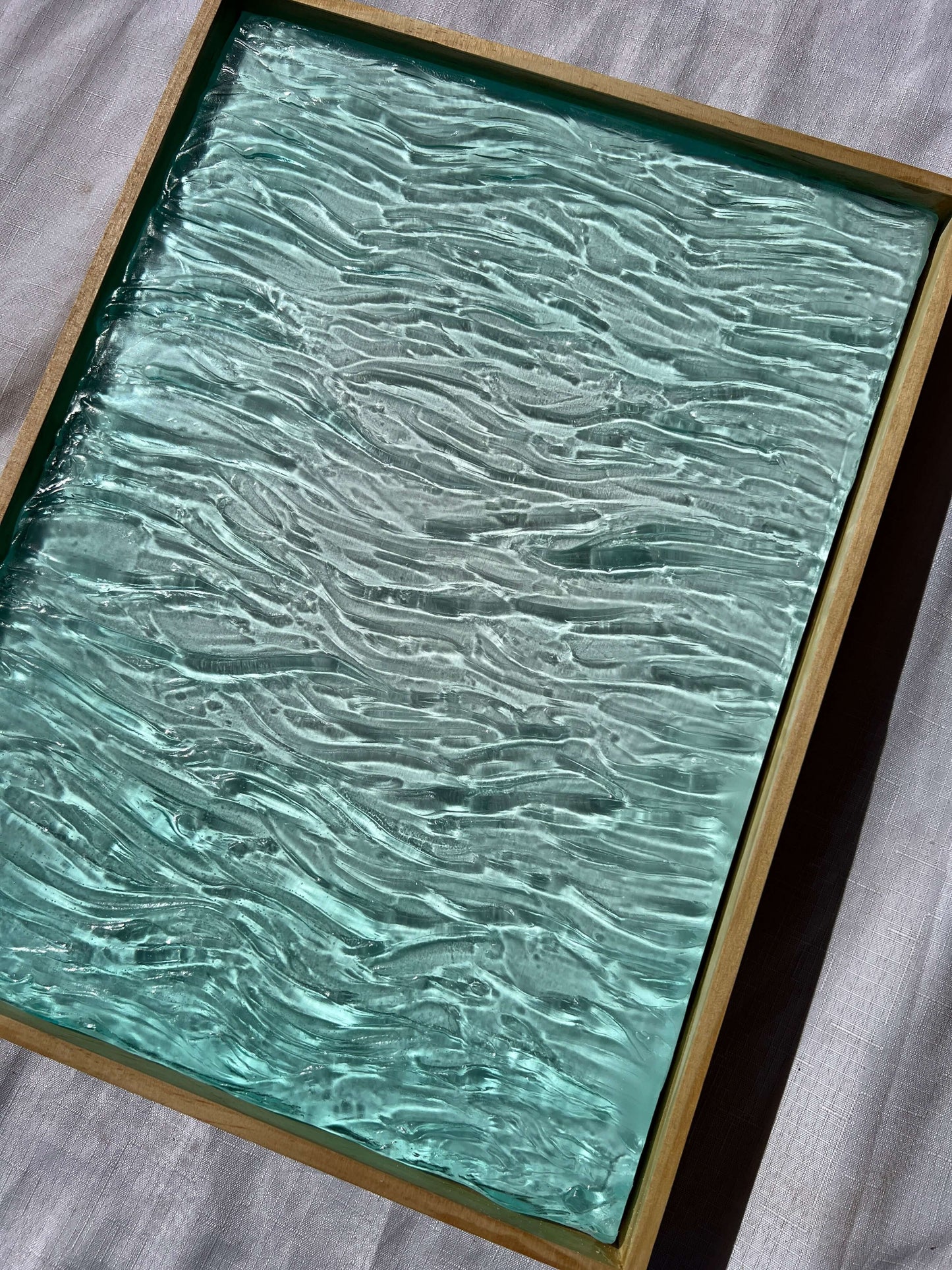 Charcuterie, Cheeseboard, Cheese, Platter, Gifting, Engraving, Personalised, Gift, Handmade, Resin, Ocean-Art, Resin-Waves, resin-art, resin-sculpture, resin-ocean, water, water-art, moving-water-art, sculpture, clear-resin-water, resin-water, resin-artis