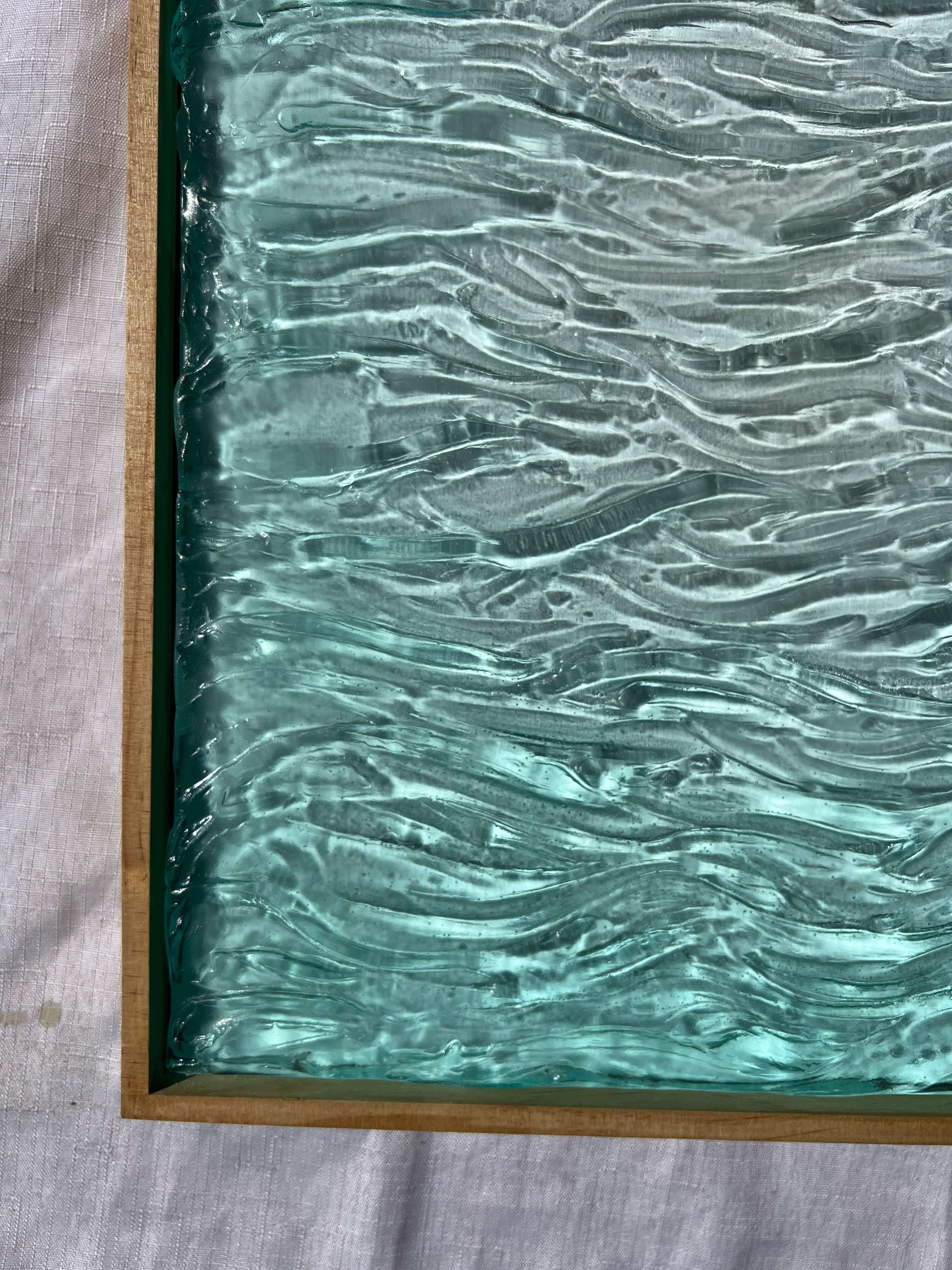 Charcuterie, Cheeseboard, Cheese, Platter, Gifting, Engraving, Personalised, Gift, Handmade, Resin, Ocean-Art, Resin-Waves, resin-art, resin-sculpture, resin-ocean, water, water-art, moving-water-art, sculpture, clear-resin-water, resin-water, resin-artis