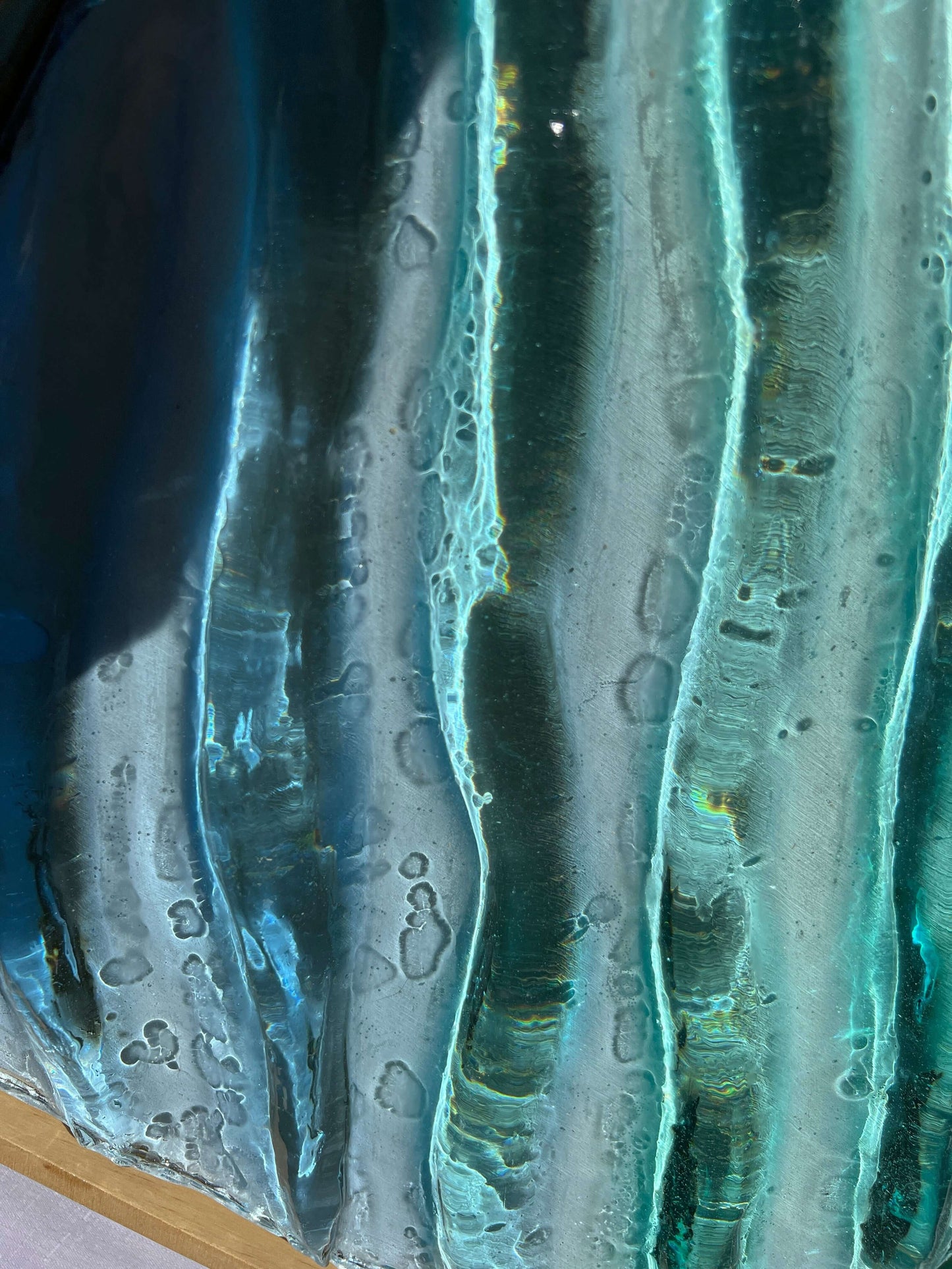 Charcuterie, Cheeseboard, Cheese, Platter, Gifting, Engraving, Personalised, Gift, Handmade, Resin, Ocean-Art, Resin-Waves, resin-art, resin-sculpture, resin-ocean, water, water-art, moving-water-art, sculpture, clear-resin-water, resin-water, resin-artis