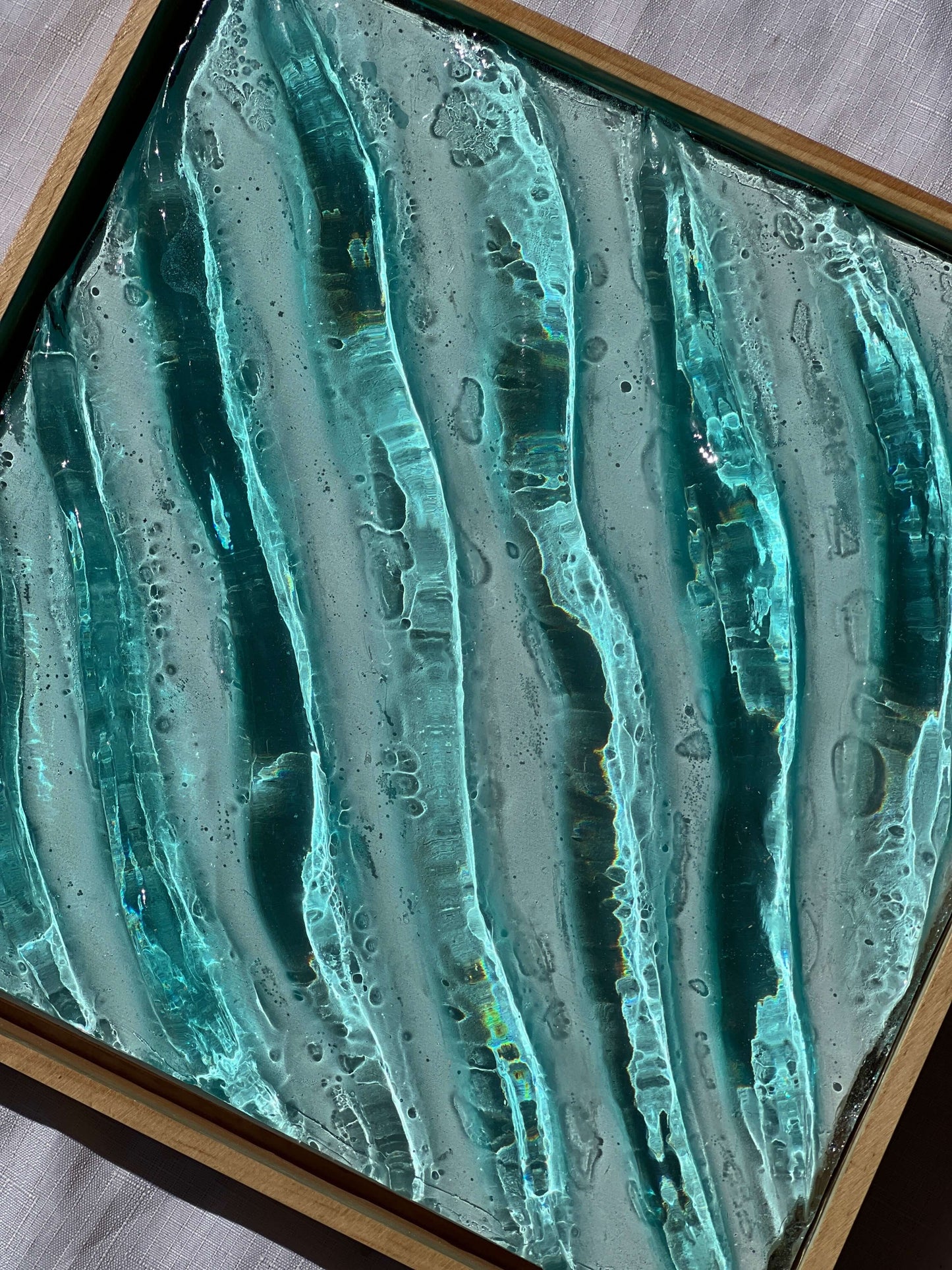 Charcuterie, Cheeseboard, Cheese, Platter, Gifting, Engraving, Personalised, Gift, Handmade, Resin, Ocean-Art, Resin-Waves, resin-art, resin-sculpture, resin-ocean, water, water-art, moving-water-art, sculpture, clear-resin-water, resin-water, resin-artis